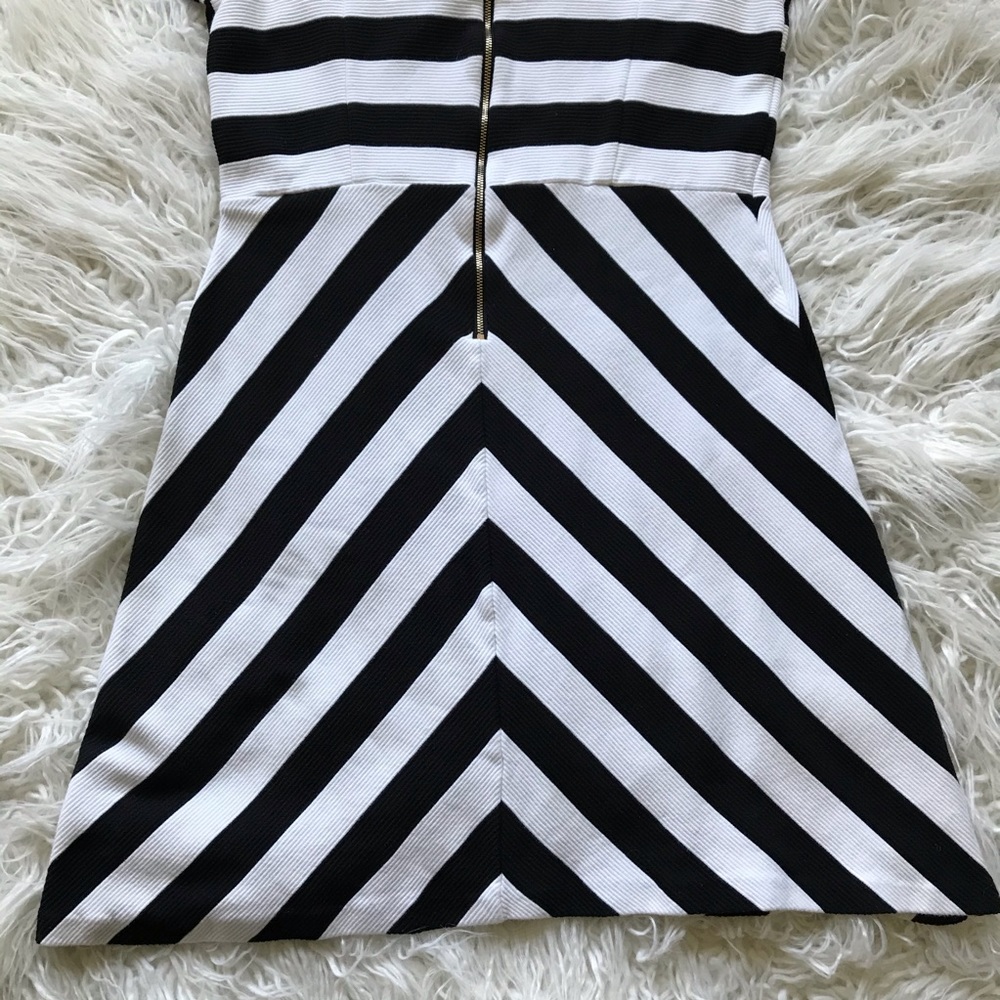 Ann Taylor Striped‎ Ribbed Fit & Flare Dress - Picture 8 of 8